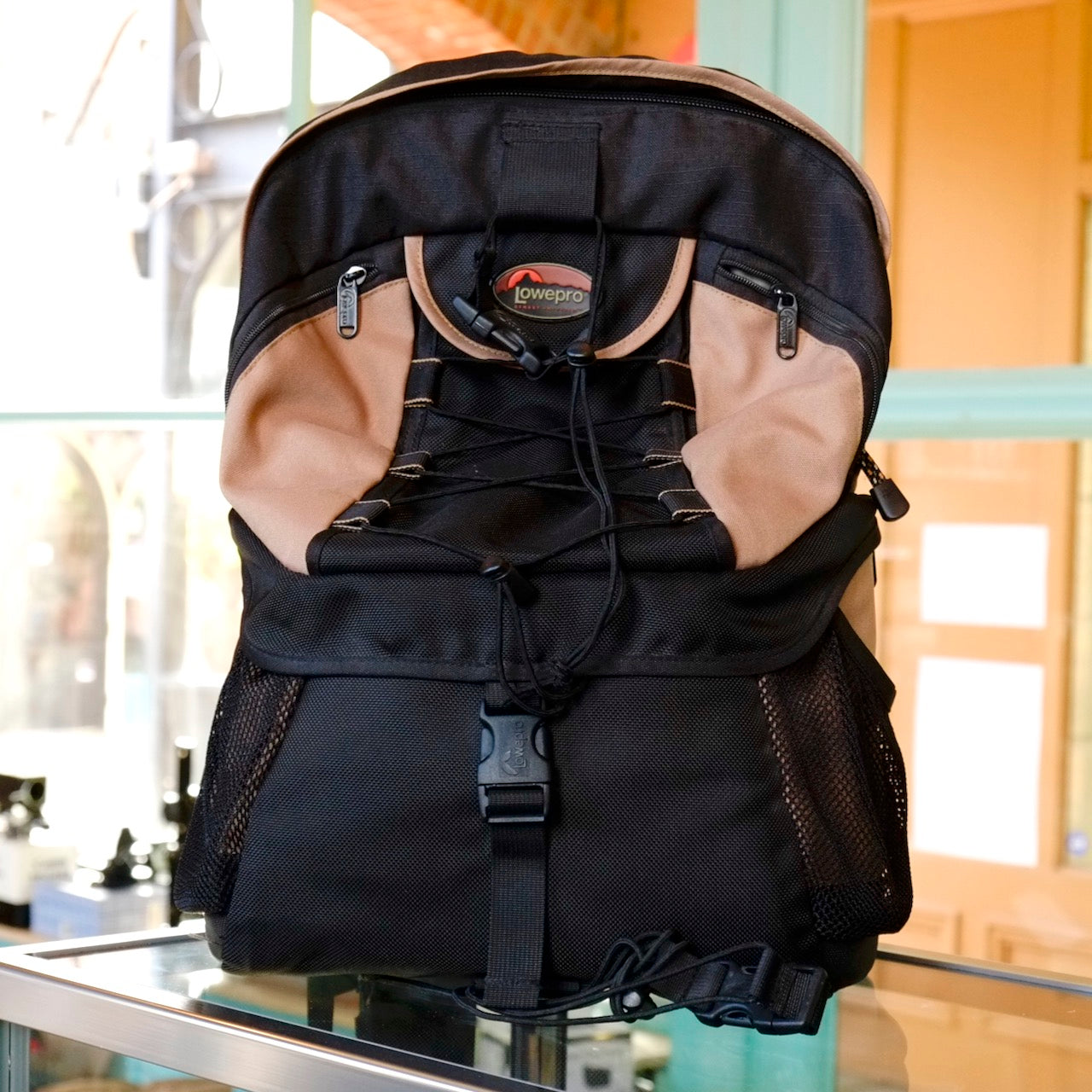 Lowepro Street & Field Rover Light – Camera Traders